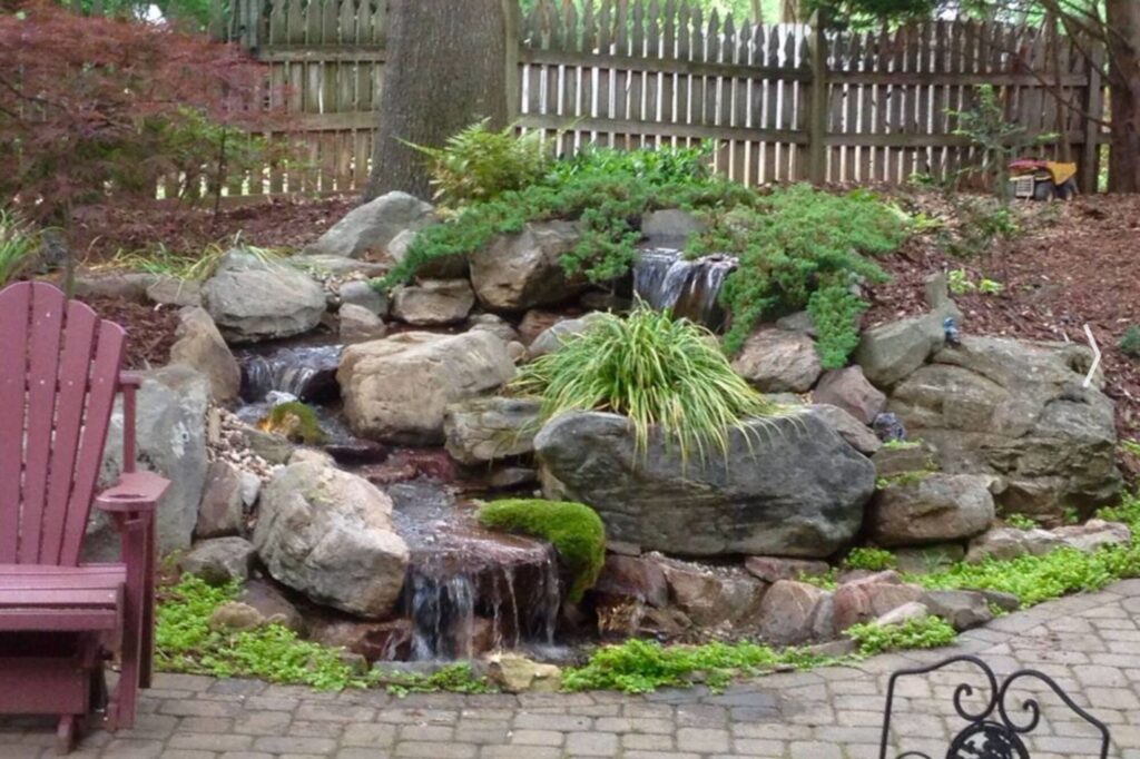 Disappearing Waterfall